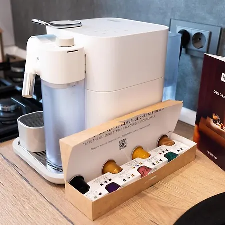 Soni Exclusive 305 Plaza With Private Parking & Self Check-in