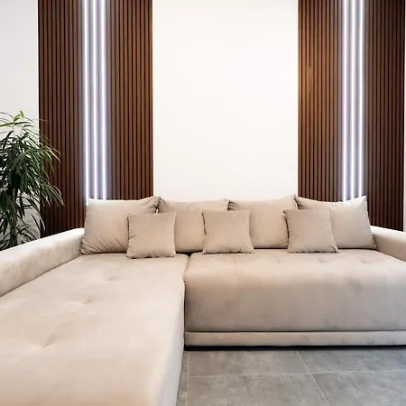 Soni Exclusive 305 Plaza With Private Parking & Self Check-in 公寓 布加勒斯特