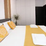 Soni Exclusive 305 Plaza With Private Parking & Self Check-in Lägenhet *