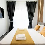 아파트 Soni Exclusive 305 Plaza With Private Parking & Self Check-in
