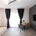 Soni Exclusive 305 Plaza With Private Parking & Self Check-in * 부쿠레슈티