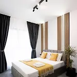 아파트 Soni Exclusive 305 Plaza With Private Parking & Self Check-in *
