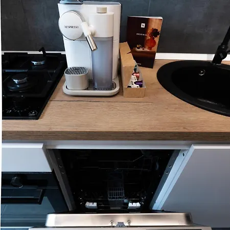 Soni Exclusive 305 Plaza With Private Parking & Self Check-in דירה בוקרשט