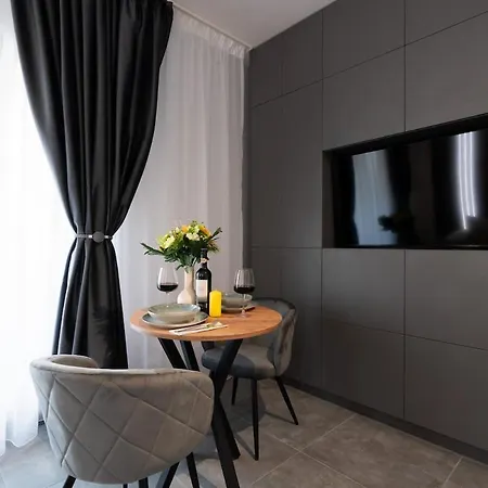 Soni Exclusive 305 Plaza With Private Parking & Self Check-in Appartamento Bucarest