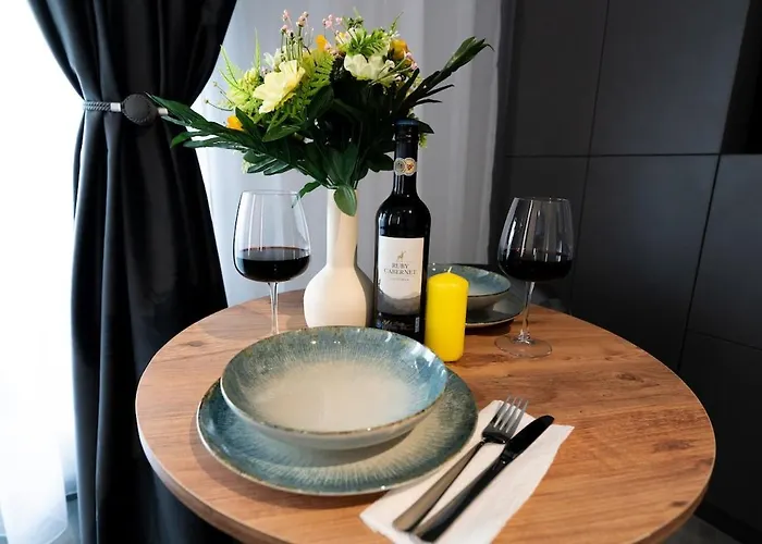 Soni Exclusive 305 Plaza With Private Parking & Self Check-in Bukarest