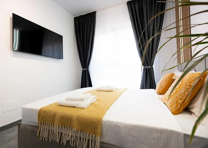 Soni Exclusive 305 Plaza With Private Parking & Self Check-in Apartman