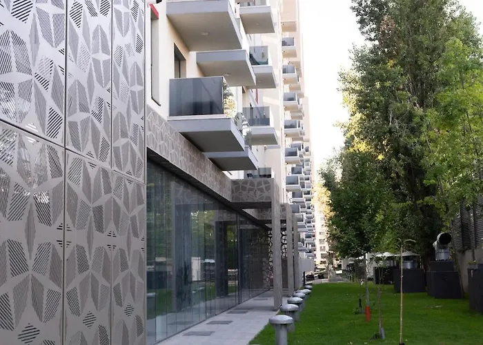 Soni Exclusive 305 Plaza With Private Parking & Self Check-in Boekarest