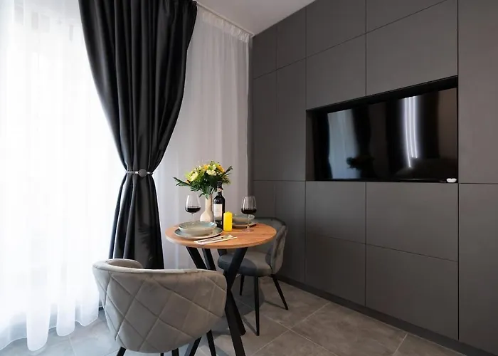 Soni Exclusive 305 Plaza With Private Parking & Self Check-in Apartman Bukarest